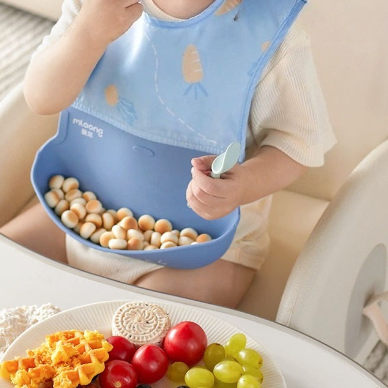 Bavaglino impermeabile per bam - Silicone Baby Bibs recensione e prezzo