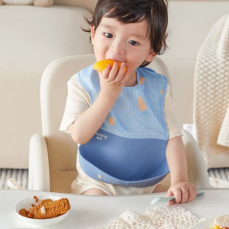Bavaglino impermeabile per bam - Silicone Baby Bibs recensione e prezzo