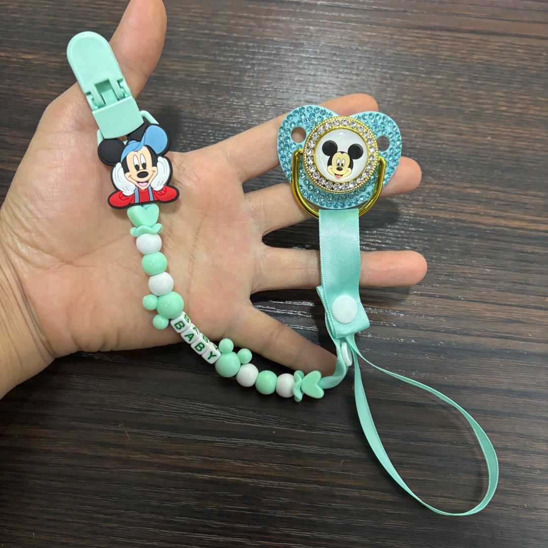 Bavaglino per neonati e tutina - Silicone Baby Bibs recensione e prezzo